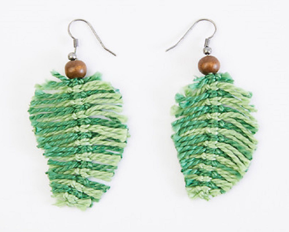 Free Pattern! Feather Earrings!