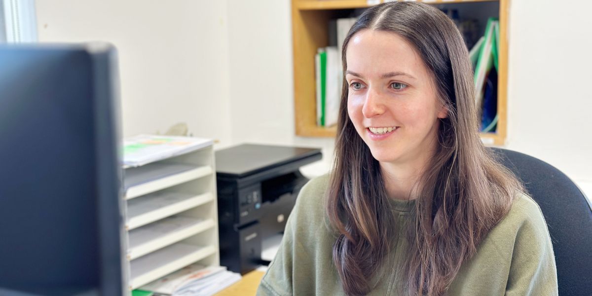 About A Woolly Worker 🧶 Emilie