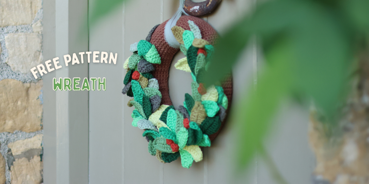 Free Pattern! Christmas Wreath